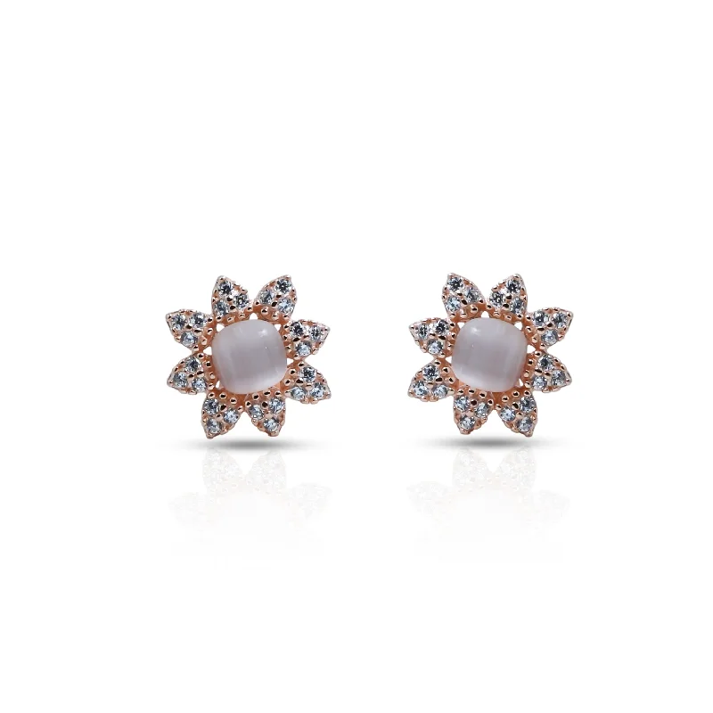 Square Stud Earrings for Modern -Center Pearl Flower Design Silver Stud Earrings