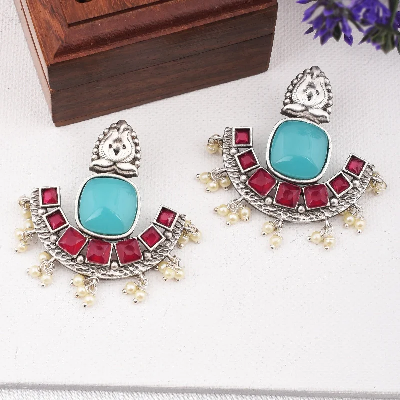 Stud Earrings with Keyhole Designs -Chanda Stud Earrings