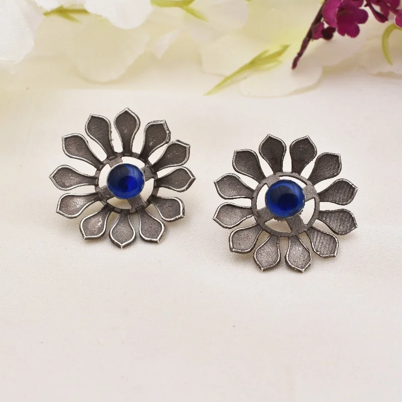 Lead Free Stud Earrings for Health -Daisy Silver Stud Earrings