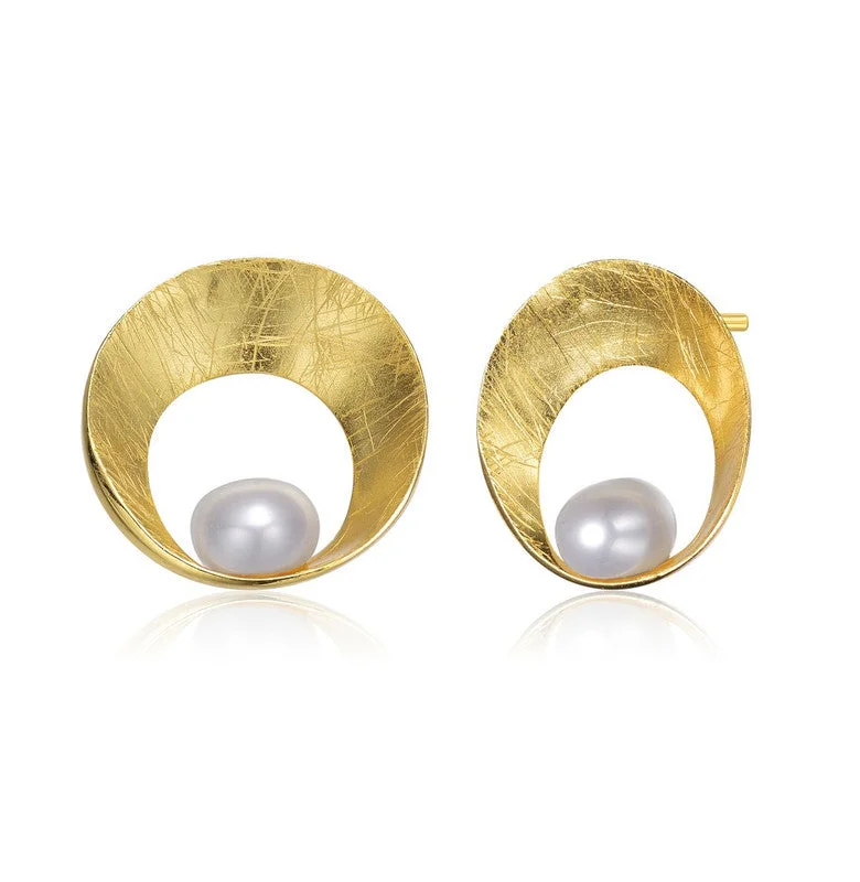 Stud Earrings with Textured Surface -GENEVIVE Sterling Silver Gold Plated Freshwater Round Pearl Stud Earrings